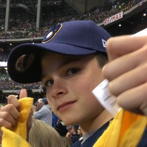 Meet your Posher, Logan